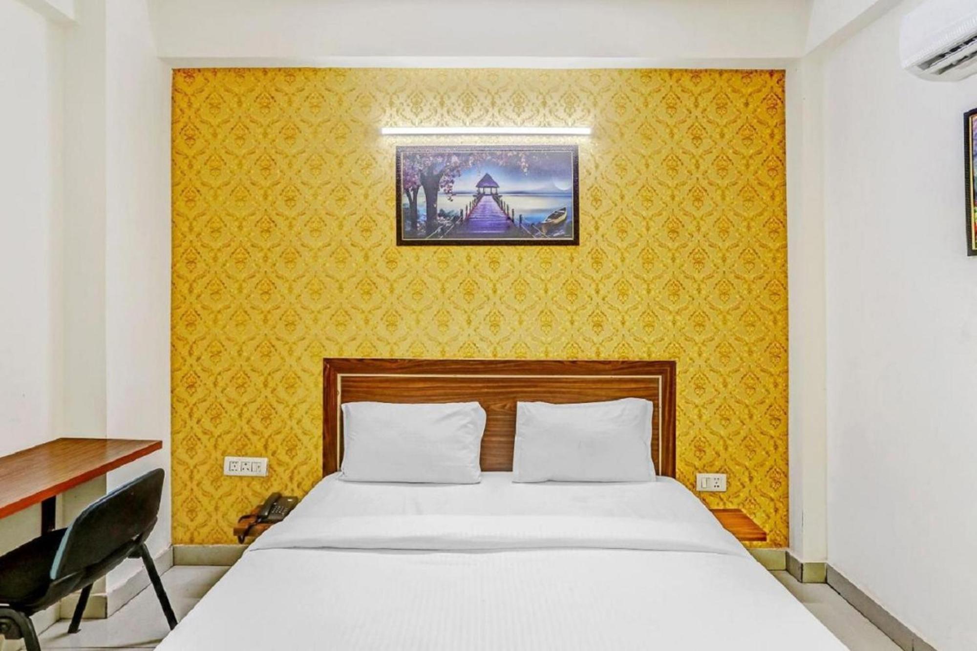Hotel Noida Continental Luaran gambar