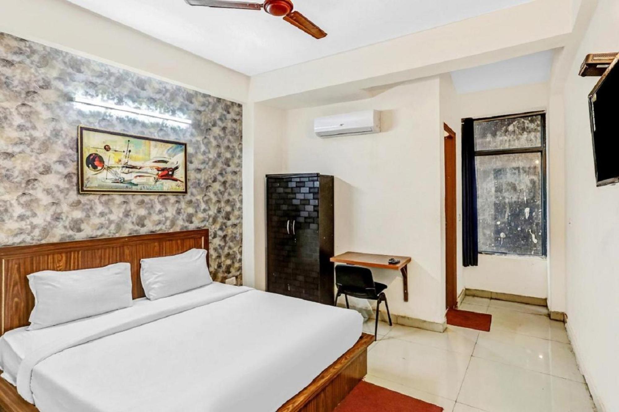 Hotel Noida Continental Luaran gambar