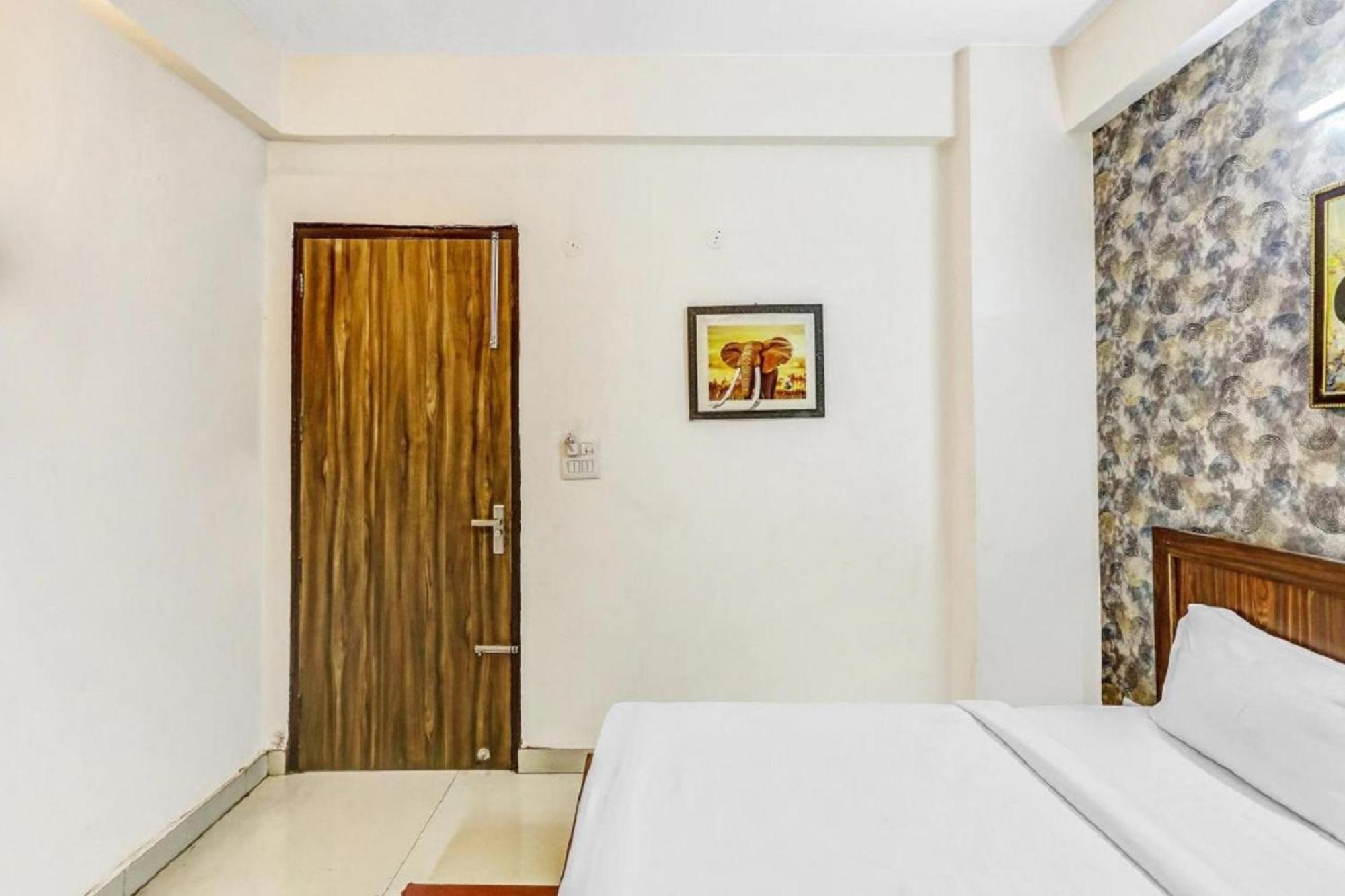 Hotel Noida Continental Luaran gambar
