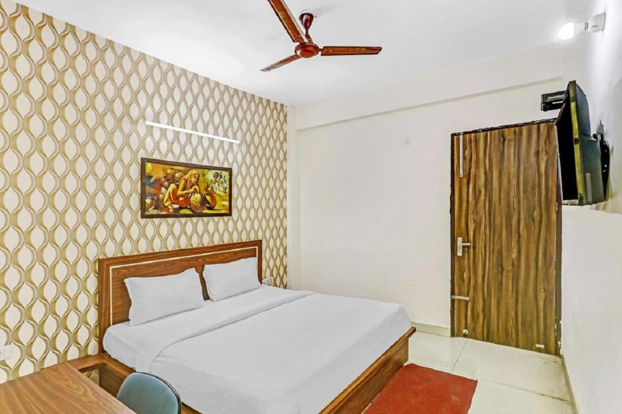 Hotel Noida Continental Luaran gambar